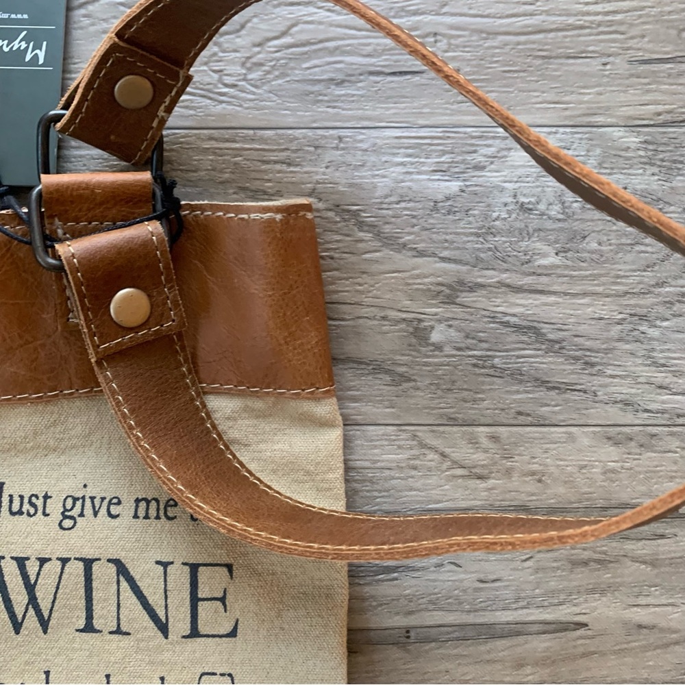 Myra Bag “nobody gets hurt” Wine Bag - Picture 11 of 12
